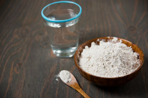 diatomaceous-earth-and-water